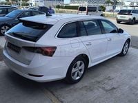 Usado Skoda Octavia Style 150 HP (110 kW) 2020 Branco Carrinha