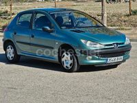 Usado Peugeot 206 70 CV (51 kW) 2002 Verde Berlina