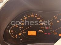 Usado Toyota Avensis Executive 116 CV (85 kW) 2005 Azul Familiar