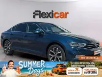 Usado VW Passat Executive 150 CV (110 kW) 2021 Azul Berlina