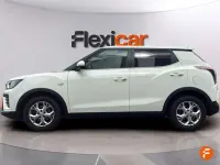 Usado SsangYong Tivoli 163 CV (119 kW) 2024 Beige SUV
