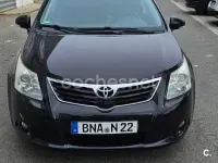 Käytetty Toyota Avensis Advance 126 HP (92 kW) 2010 Violetti Farmari