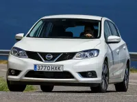 Usado Nissan Pulsar Acenta 116 HP (85 kW) 2015 Vermelho Citadino