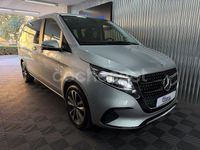 Usado Mercedes V220 Avantgarde 163 CV (119 kW) 2024 Gris / plata Monovolumen