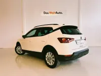 Usado Seat Arona Style 110 CV (80 kW) 2023 Blanco SUV