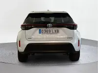 Usado Toyota Yaris Cross Active 116 CV (85 kW) 2022 Blanco SUV