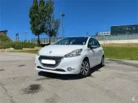 Używany Peugeot 208 92 KM (67 kW) 2013 Biały Hatchback