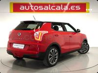 Usado Ssangyong (KGM) Tivoli Limited 128 CV (94 kW) 2017 Rojo SUV