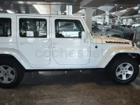 Usado Jeep Wrangler Unlimited Sahara 200 CV (147 kW) 2011 Blanco SUV