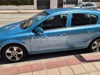 Usado Opel Astra Enjoy 90 CV (66 kW) 2005 Azul Berlina
