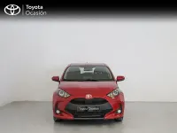 Usado Toyota Yaris Active 116 CV (85 kW) 2025 Rojo Utilitario