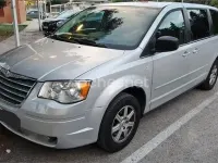 Usado Chrysler Grand Voyager Limited 163 CV (119 kW) 2010 Gris / plata Monovolumen