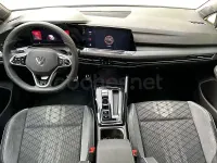 Usado VW Golf VIII R-line 150 CV (110 kW) 2025 Blanco Berlina