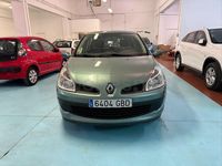 Usado Renault Clio II 86 CV (63 kW) 2008 Verde Berlina
