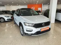 Usado VW T-Roc Advance 116 CV (85 kW) 2021 Plateado SUV