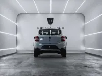 Käytetty Dacia Sandero Stepway 90 HP (66 kW) 2015 Valkoinen Sedan