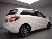 Usado Mercedes B200 136 CV (100 kW) 2017 Blanco Monovolumen