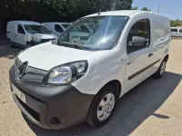Usado Renault Kangoo 44 kW (60 CV) 2022 Blanco Monovolumen