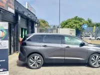 Usado Peugeot 5008 Allure 130 CV (95 kW) 2018 Gris / plata SUV