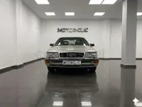 Usado Audi V8 250 CV (183 kW) 1990 Gris / plata Berlina