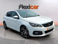 Usado Peugeot 308 Allure 131 CV (96 kW) 2018 Blanco Berlina