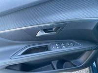 Usado Peugeot 3008 Allure 130 CV (95 kW) 2021 Azul SUV