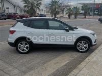 Usado Seat Arona Ecomotive 115 CV (84 kW) 2018 Blanco SUV