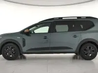 Usado Dacia Jogger Extreme 140 CV (102 kW) 2025 Verde Monovolumen