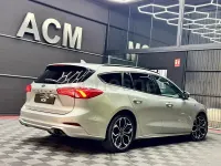 Usado Ford Focus ST-Line 150 CV (110 kW) 2020 Gris / plata Familiar
