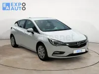 Usado Opel Astra Selective 125 CV (91 kW) 2016 Blanco Berlina