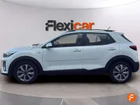 Usado Kia Stonic 84 CV (61 kW) 2023 Blanco SUV