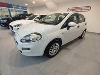 Usado Fiat Punto Pop 75 CV (55 kW) 2014 Blanco Utilitario