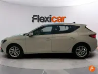 Usado Seat Leon Reference 115 CV (84 kW) 2022 Blanco Berlina
