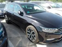 Usado VW Passat Executive 122 CV (89 kW) 2022 Negro Familiar