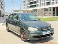 Usado Opel Astra Comfort 100 CV (73 kW) 2001 Verde Berlina
