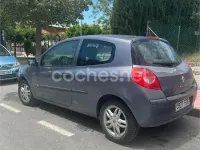 Usado Renault Clio II Authentique 75 CV (55 kW) 2006 Gris / plata Berlina