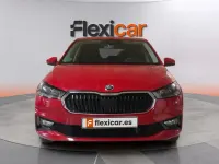 Usado Skoda Fabia Selection 116 CV (85 kW) 2025 Rojo Utilitario