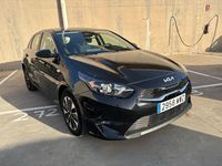 Usado Kia Ceed 100 CV (73 kW) 2024 Negro Utilitario