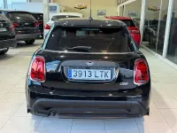 Usado Mini ONE 102 CV (75 kW) 2021 Negro Utilitario