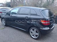 Usado Mercedes B180 109 CV (80 kW) 2011 Negro Monovolumen
