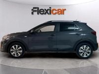 Usado Kia Stonic 101 CV (74 kW) 2023 Gris SUV