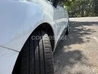 Usado Renault Clio IV LIMITED 90 CV (66 kW) 2016 Blanco Berlina