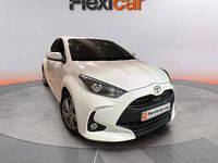 Usado Toyota Yaris Hybrid Active 116 CV (85 kW) 2024 Blanco Berlina