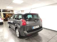 Usado Peugeot 5008 Sport 110 CV (80 kW) 2010 Gris / plata Monovolumen