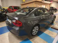 Usado BMW 320 150 CV (110 kW) 2005 Azul Utilitario