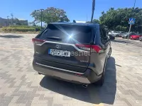 Usado Toyota RAV4 Hybrid Advance 218 CV (160 kW) 2021 Gris / plata SUV