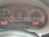 Usado Seat Leon Stella 90 CV (66 kW) 2004 Gris / plata Berlina