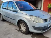 Usado Renault Scénic Dynamique 120 CV (88 kW) 2003 Gris / plata Monovolumen