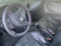Usado Seat Ibiza Fresh 75 CV (55 kW) 2004 Gris / plata Utilitario