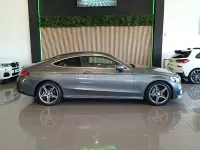 Usado Mercedes C180 156 CV (114 kW) 2016 Gris / plata Coupe